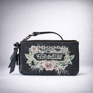 SOLD 2009 Coach Tattoo Leatherware Wristlet in Black